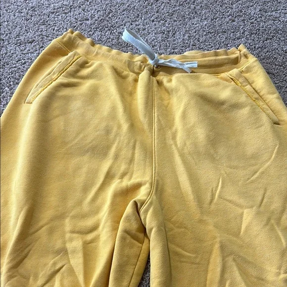 Nike Men's Yellow Shorts - Picture 3 of 5